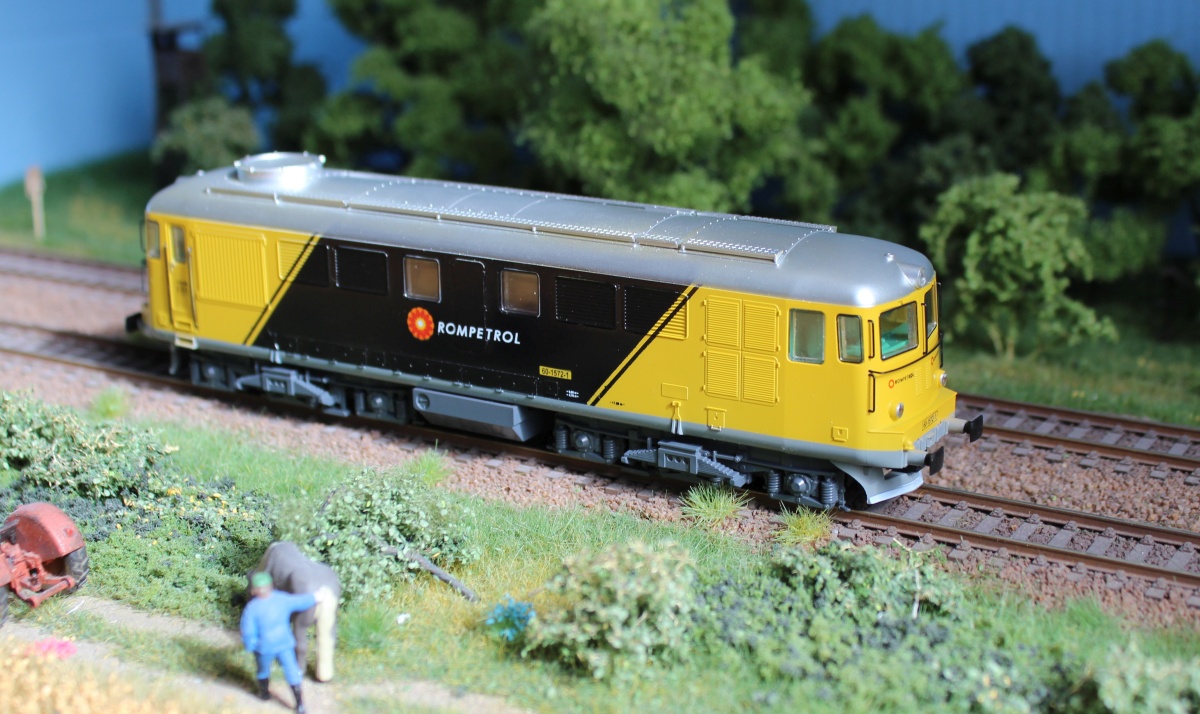 060 DA diesel locomotive, Rompetrol, MTB, H0 Scale (1:87)